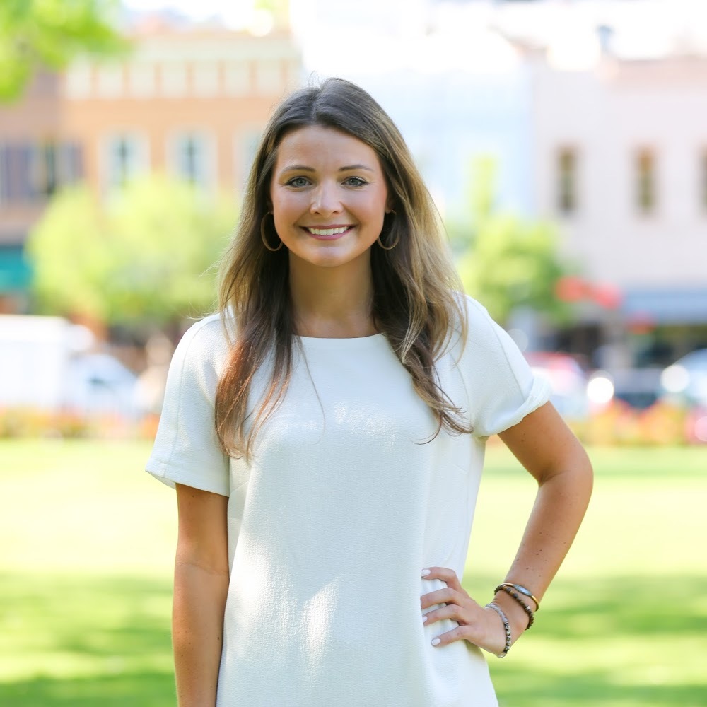 Meet your Posher, Emily